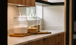 Lakeview Modern 125