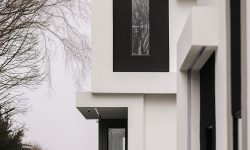 Lakeview Modern 81