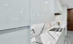 White Coast 27