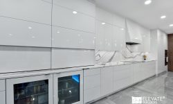 White Coast 28